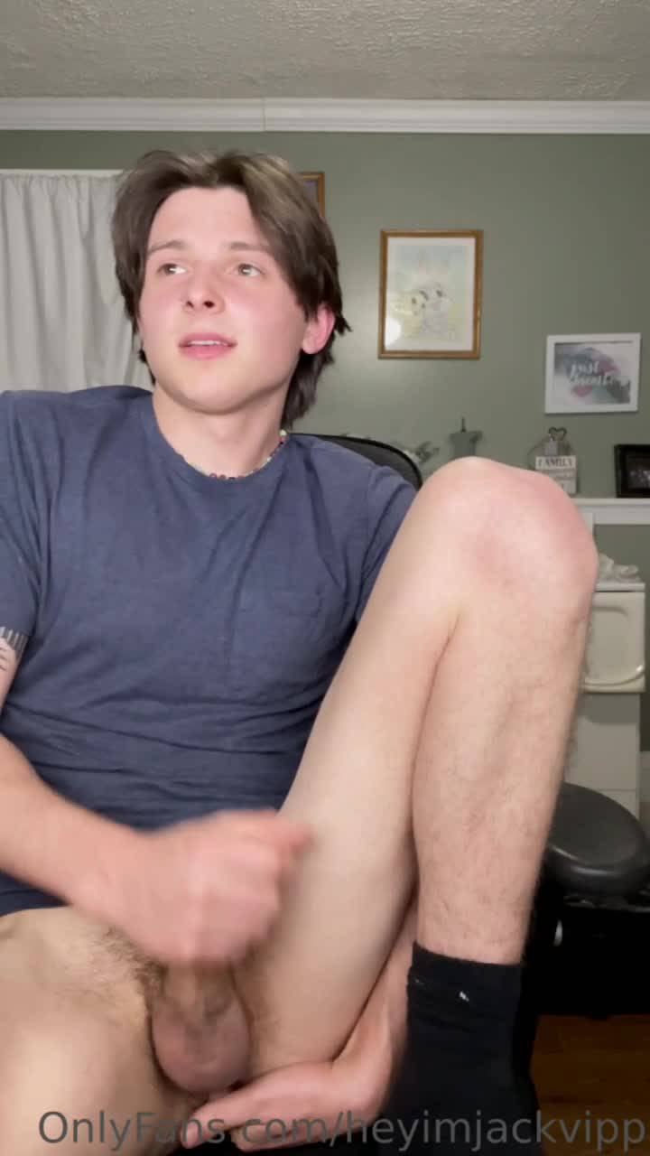 Jack jacks out a load twink porn video | Twinkaboo.com